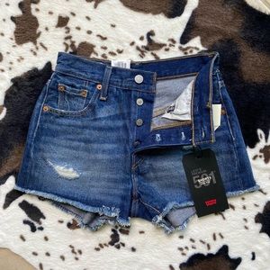 NWT Premium Levi’s 501 high rise shorts